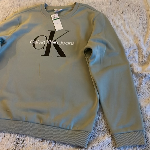 Calvin Klein *NWT* Sweater in Large Desert Sage - Picture 5 of 10